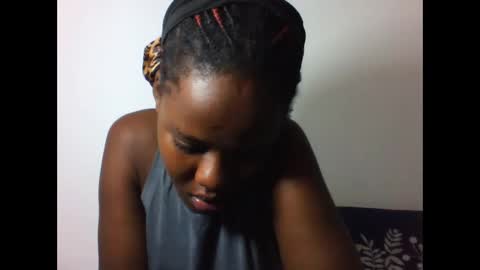 EVAH online show from March 14, 8:40 am