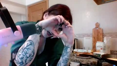 Snapshot of dellacrush_ chatting on February 27, 1:38 pm dellacrush_ online show from February 27, 1:38 pm