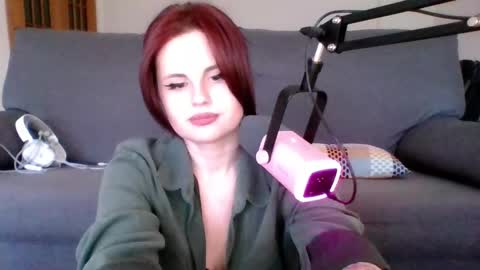 Snapshot of dellacrush_ chatting on March 9, 6:11 pm dellacrush_ online show from March 9, 6:11 pm