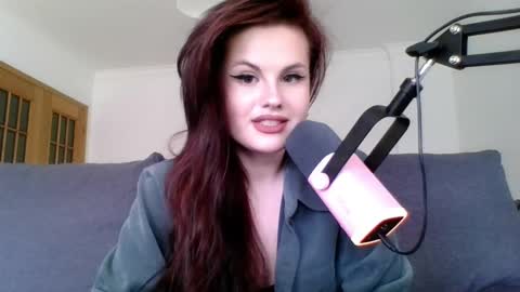 Snapshot of dellacrush_ chatting on March 9, 3:05 pm dellacrush_ online show from March 9, 3:05 pm