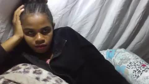 delphine online show from March 10, 3:27 pm