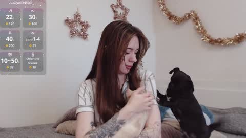 Snapshot of demiamour chatting on December 11, 8:26 am Demi. not your babybabebb and other shit online show from December 11, 8:26 am