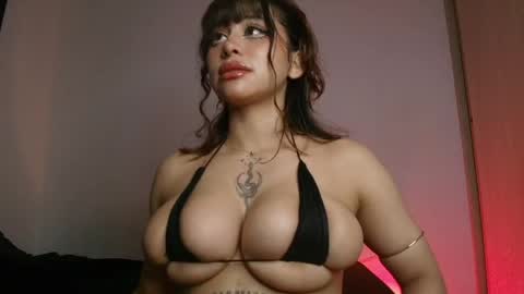 demian_melany_ online show from May 17, 5:27 am
