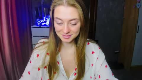 Sophie online show from September 18, 4:27 am