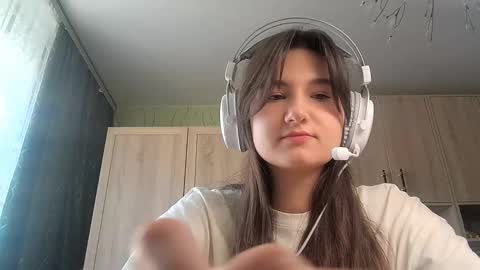 Deni online show from March 11, 12:30 pm