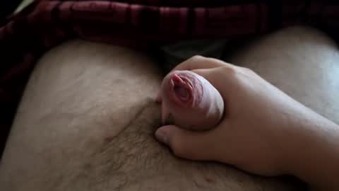 LilRoach online show from November 2, 1:00 pm