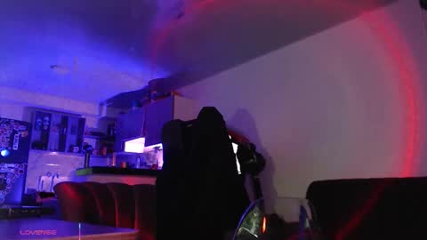 Oliver online show from March 2, 4:28 am