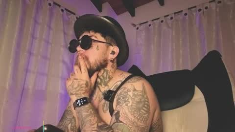 Oliver online show from April 12, 3:21 am