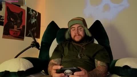 Snapshot of denjig chatting on October 23, 4:25 am Oliver online show from October 23, 4:25 am