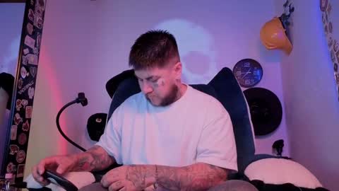 Snapshot of denjig chatting on September 12, 4:47 am Oliver online show from September 12, 4:47 am