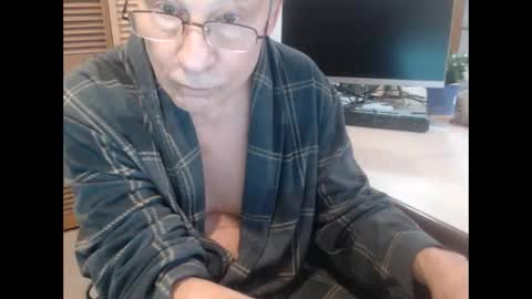 Den  Jet online show from March 1, 11:58 am