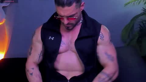 dennis_cox_ online show from February 1, 1:24 am