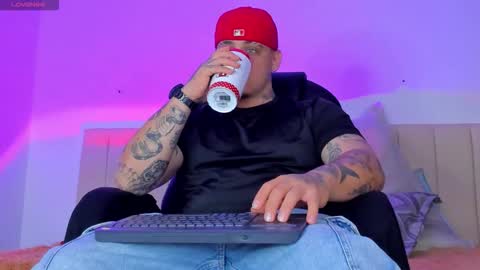 dennis munera online show from September 18, 12:31 pm