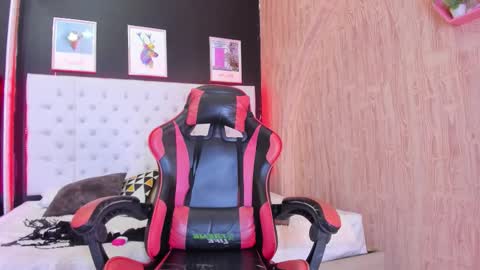 dennyzeans online show from January 9, 11:38 am