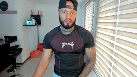 dereckgreen online show from April 16, 9:39 pm