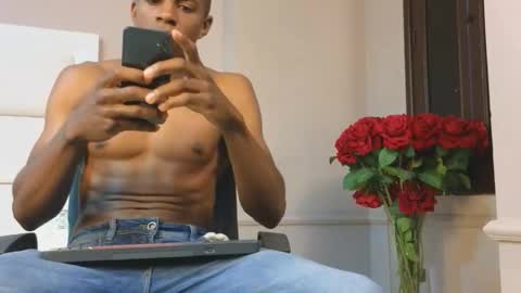 dereckwolf_ online show from October 11, 11:26 am