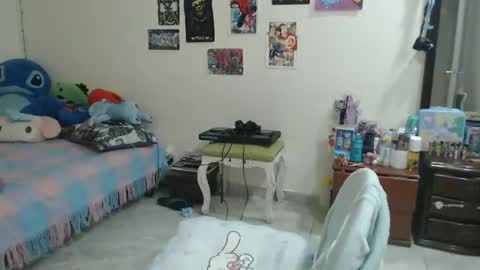 derek_44 online show from February 10, 4:15 am