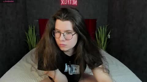 Derek online show from February 18, 12:06 pm