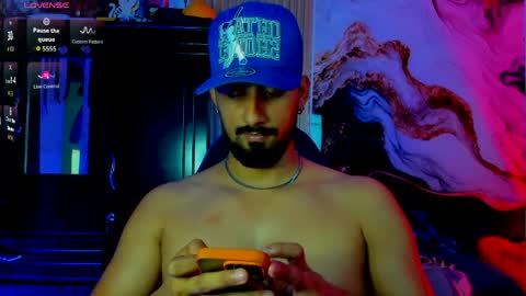 DEREKK   online show from March 24, 5:13 am