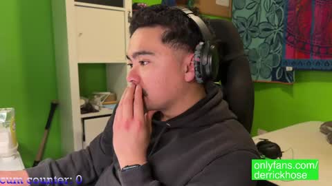 Derrick Hose online show from January 10, 5:26 am