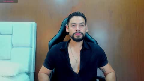 Snapshot of derrybigger_cm chatting on October 14, 7:50 pm DerryBigger CM online show from October 14, 7:50 pm