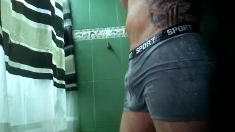 descontrol23173849 online show from July 12, 4:59 am
