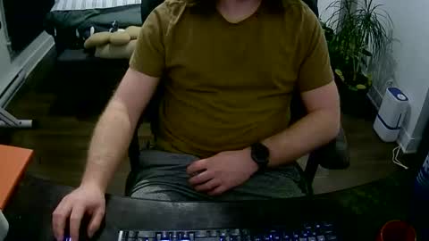 desdisdes online show from March 2, 12:04 am