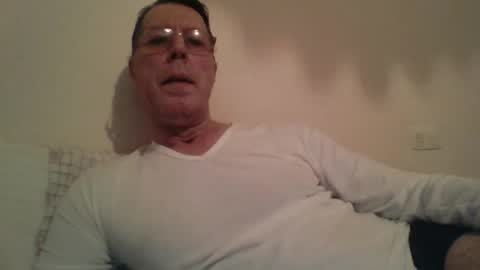 Snapshot of deseo7352 chatting on December 2, 3:20 pm deseo7352 online show from December 2, 3:20 pm