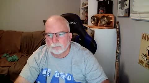 D K online show from February 15, 12:46 am