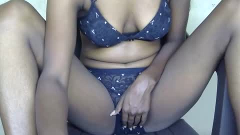 Snapshot of desi_darling chatting on October 13, 11:56 am kajal online show from October 13, 11:56 am