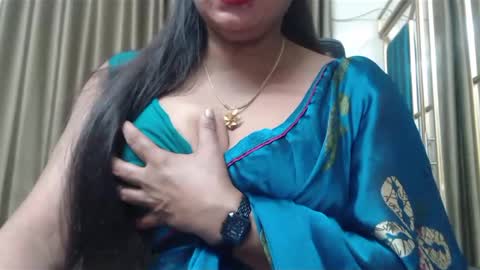 Snapshot of desimaisa130 chatting on March 4, 5:45 pm Maisa online show from March 4, 5:45 pm