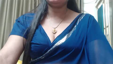 Snapshot of desimaisa130 chatting on March 7, 8:55 pm Maisa online show from March 7, 8:55 pm