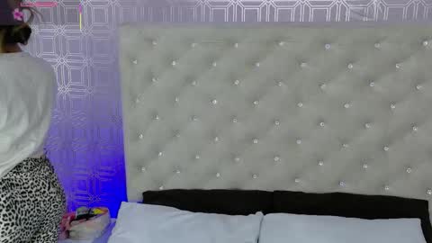 Sara Desire online show from September 21, 12:20 pm