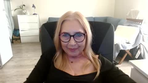 S O F I A online show from February 9, 2:40 pm