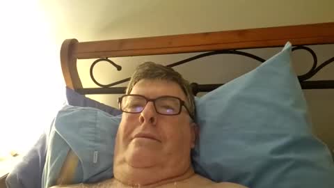 Desmon1958 online show from February 17, 8:30 pm