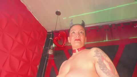 devil_taylorx online show from February 21, 3:26 pm