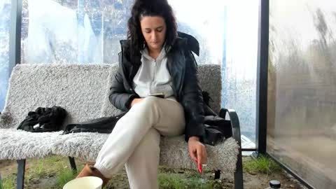 Anna online show from November 20, 10:25 am