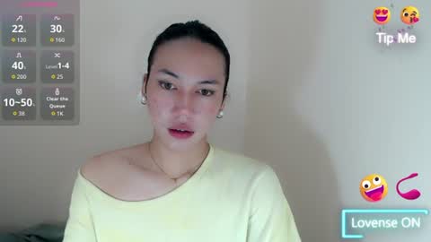devine_glorymocha online show from July 5, 6:09 am