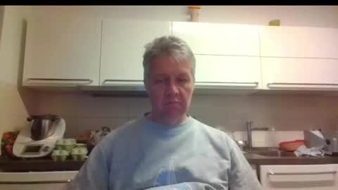 Snapshot of devon_nite chatting on December 6, 12:51 am Devon online show from December 6, 12:51 am