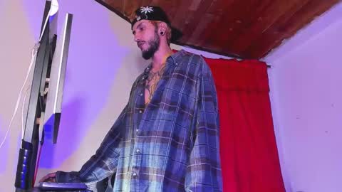 Snapshot of dex_ak586 chatting on September 9, 1:05 am dex_ak586 online show from September 9, 1:05 am