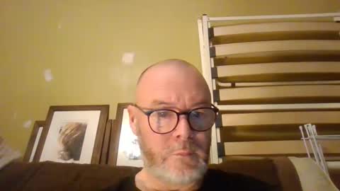Snapshot of dextahex chatting on December 24, 12:44 am Dexta online show from December 24, 12:44 am