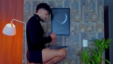 JULIAN online show from November 10, 12:02 am