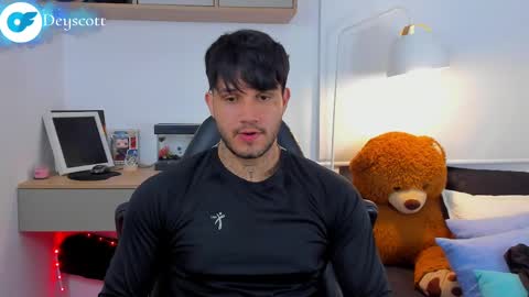 JULIAN online show from March 1, 1:43 am