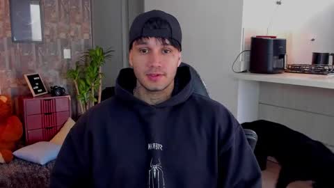 JULIAN online show from December 5, 5:44 pm