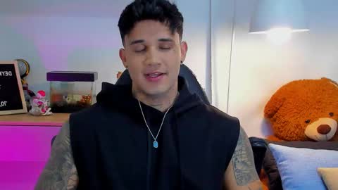 JULIAN online show from September 9, 10:43 pm