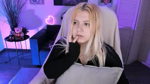 Dia online show from November 29, 12:29 am