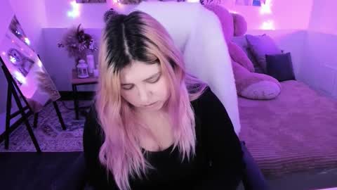 Dia online show from March 10, 11:18 pm