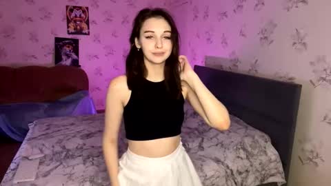 diadavidson_ online show from October 14, 6:22 pm