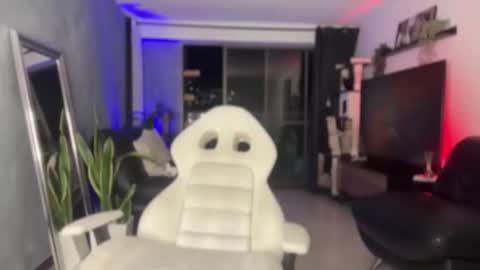 Snapshot of diagostone chatting on October 17, 1:42 am Diego online show from October 17, 1:42 am