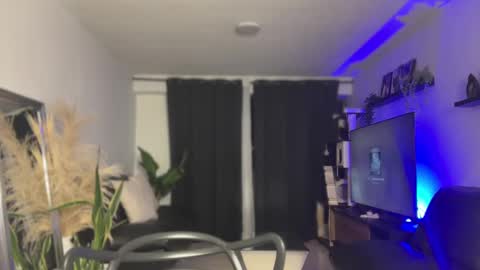 Snapshot of diagostone chatting on September 14, 1:30 am Diego online show from September 14, 1:30 am